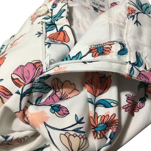 St. John’s Bay Capris Size 10 Petite NWT - Picture 6 of 9